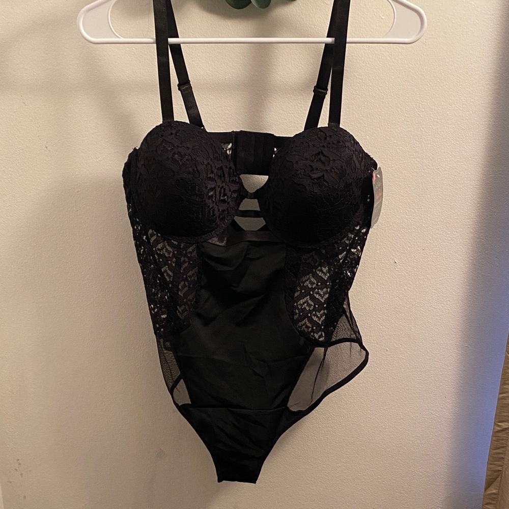Elegant Black Lace Shapewear Bodysuit